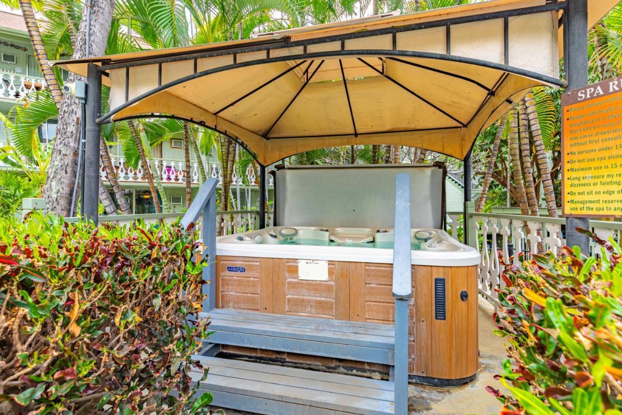 Downtown Hawaiian Theme Condo With Hot Tub, Pool & Beach - Kona Islander Inn Kailua-Kona Eksteriør billede