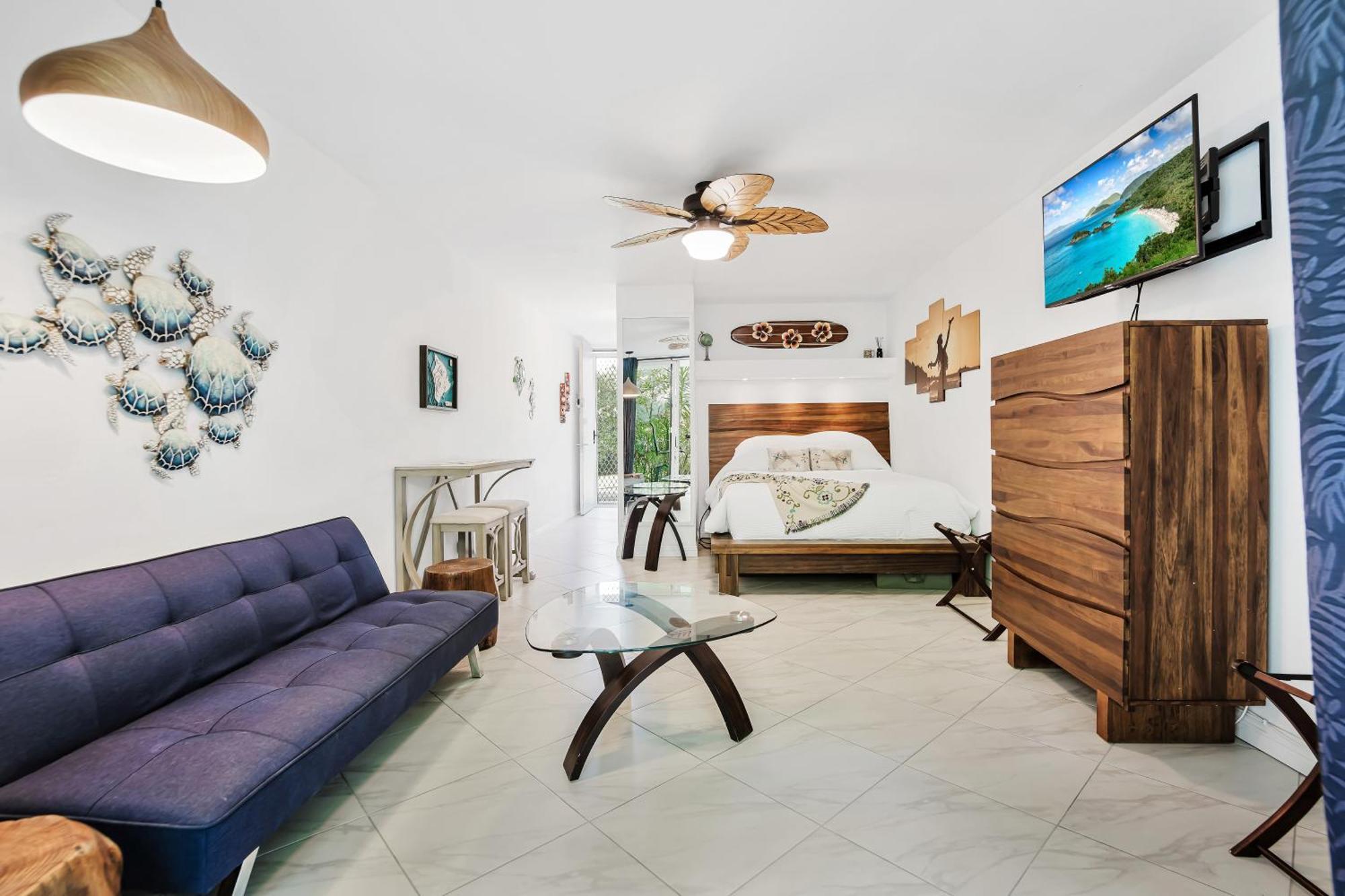 Downtown Hawaiian Theme Condo With Hot Tub, Pool & Beach - Kona Islander Inn Kailua-Kona Eksteriør billede